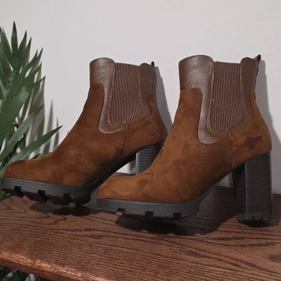🌞🌞Chelsea Brown Faux Suede Heel Ankle Boots Womens 8 - Picture 8 of 8